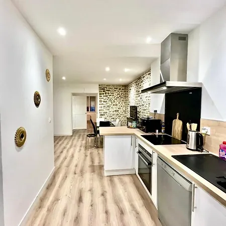 Le Cours Saint Pierre Coeur De ナント