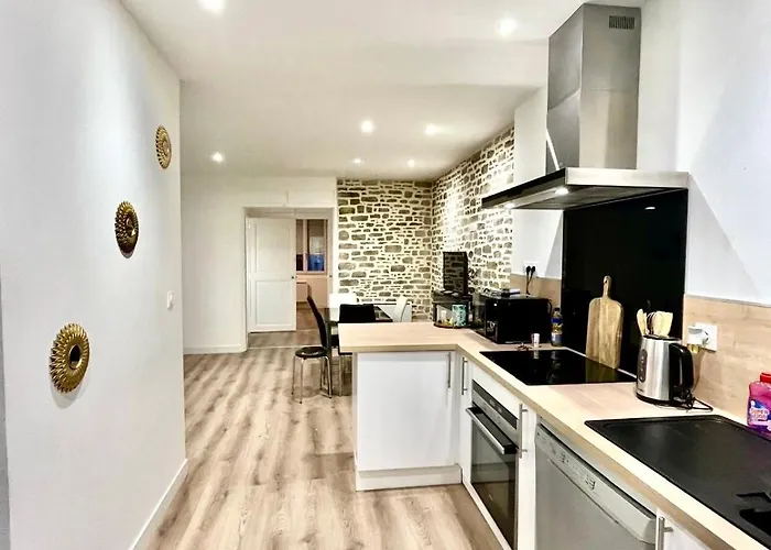 Le Cours Saint Pierre Coeur De ナント