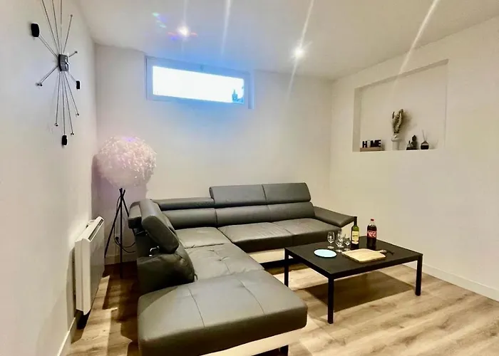 Le Cours Saint Pierre Coeur De * ナント